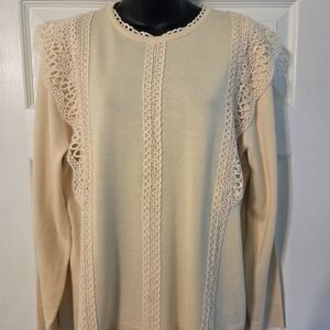 Cable & Gauge Pale Yellow Lace Trim Sweater